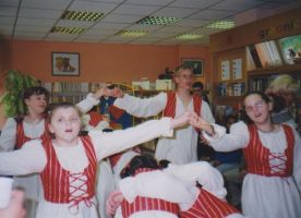 Folklorna sekcija OŠ Nad lipom