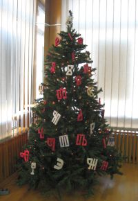 Glagoljska slova - nakit za bor